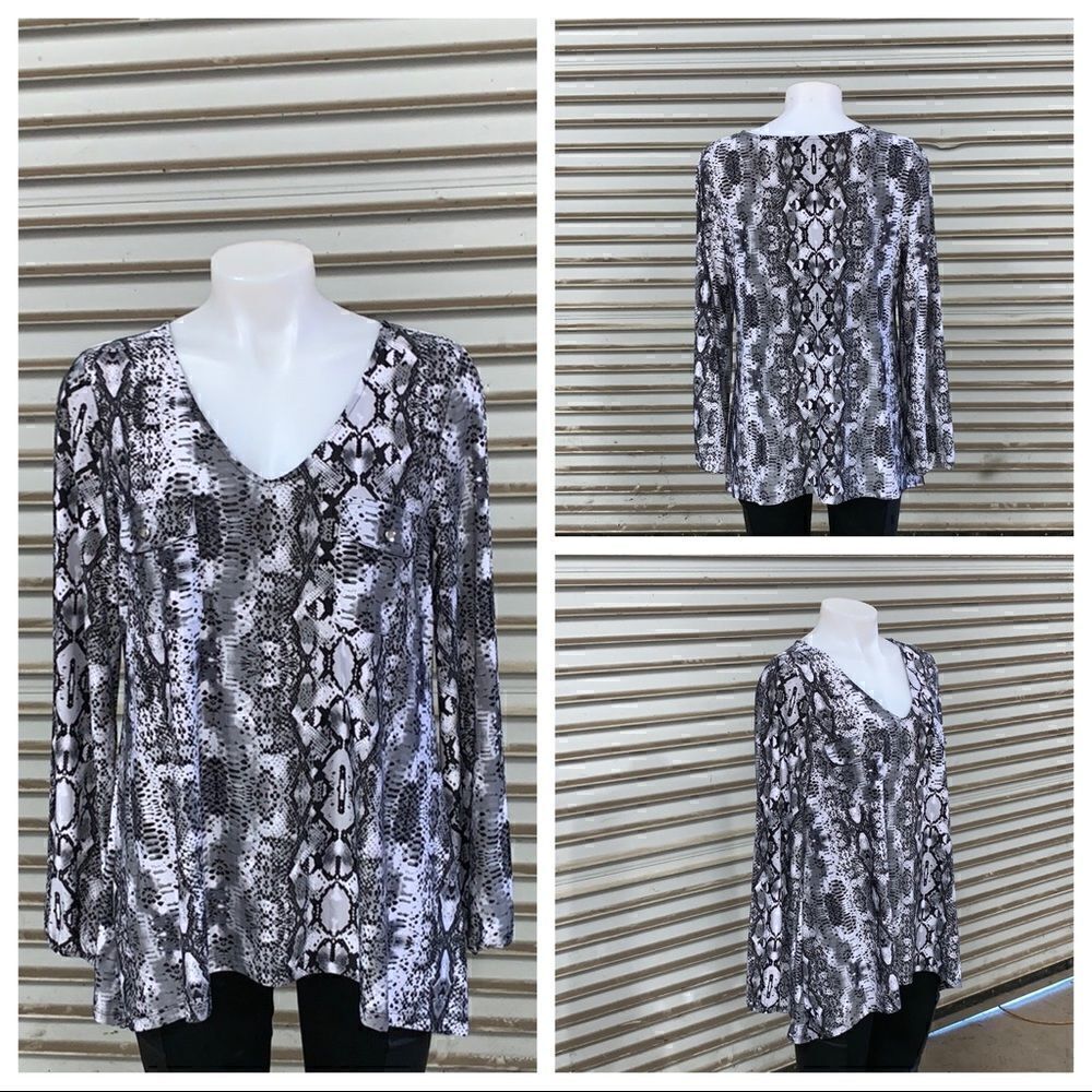 INC size Large top black and white snake skin